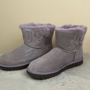 UGG CLASSIC UGG GEM MINI